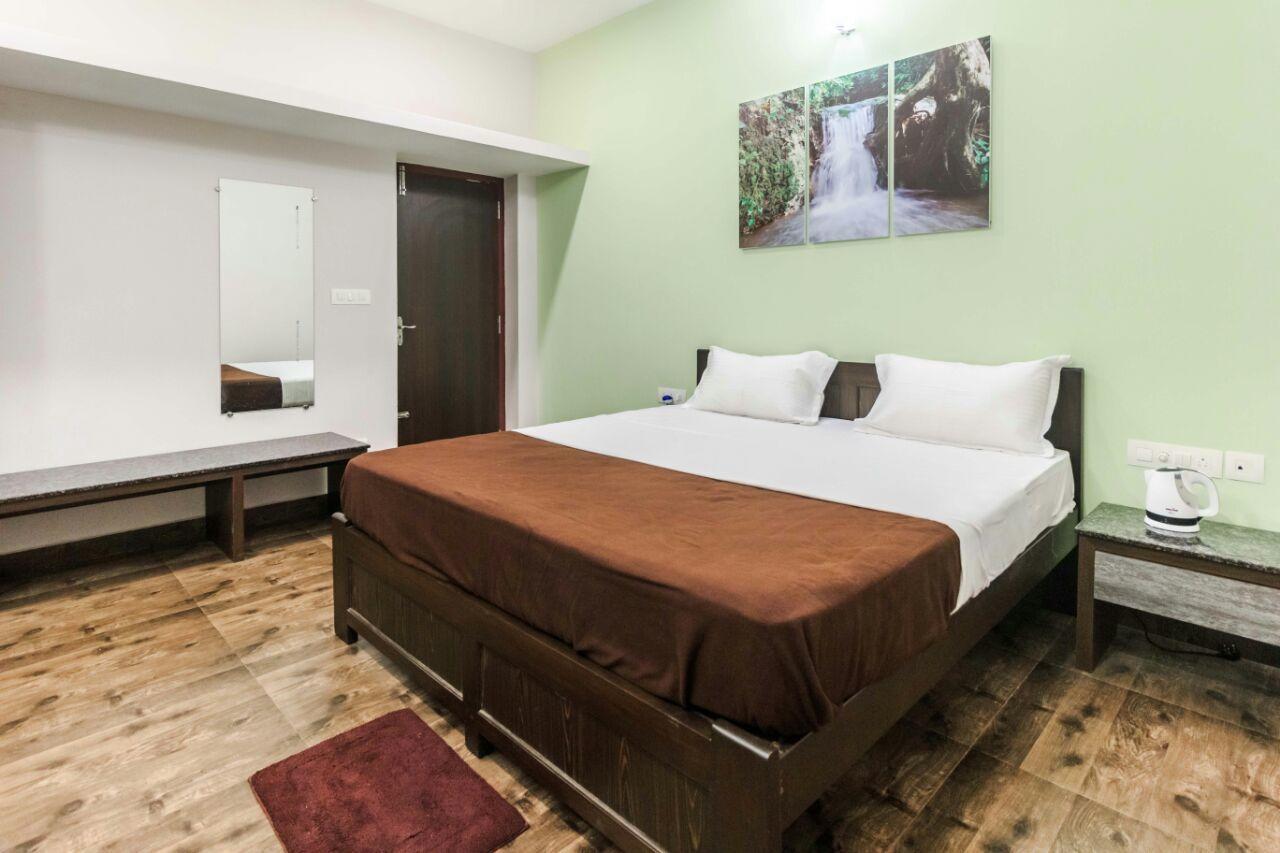 Hôtel Karkera Comforts à Madikeri Extérieur photo