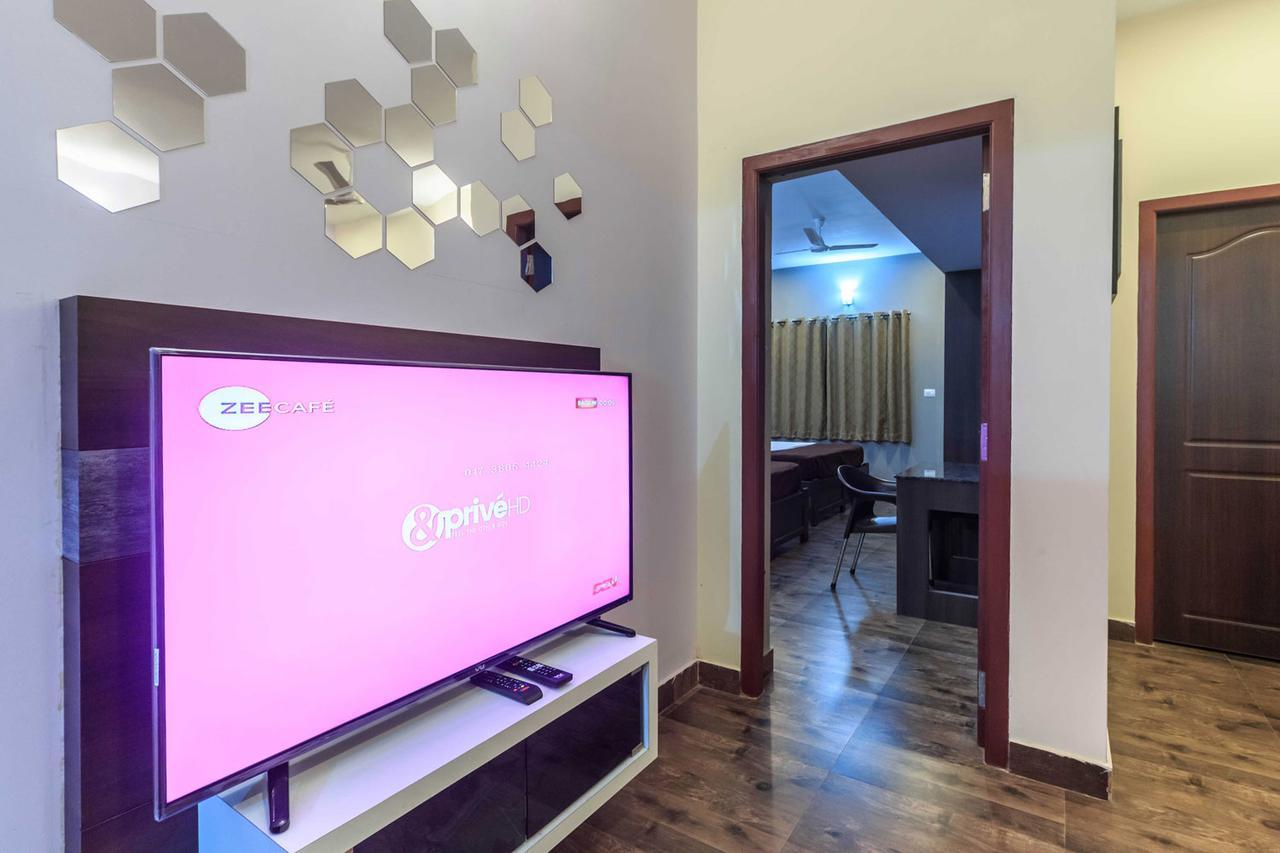 Hôtel Karkera Comforts à Madikeri Extérieur photo